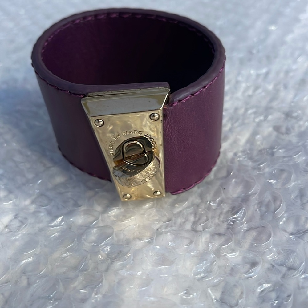 Marc Jacobs leather bracelet